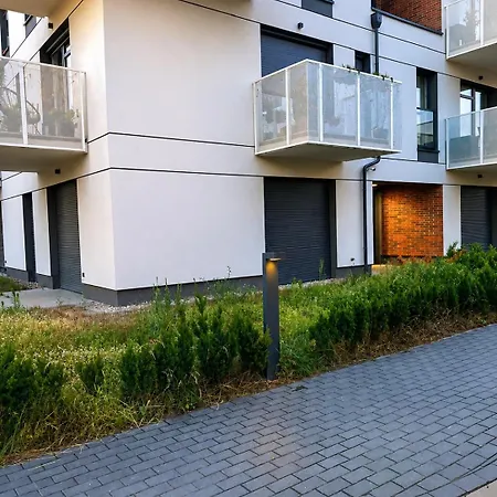 Lotnisko & Stadion Enea Premium 24h Poznan